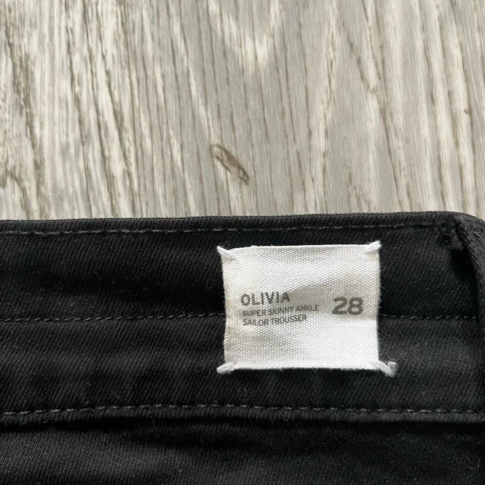 Hudson Olivia sailor crop 28 $228 - Picture 8 of 11